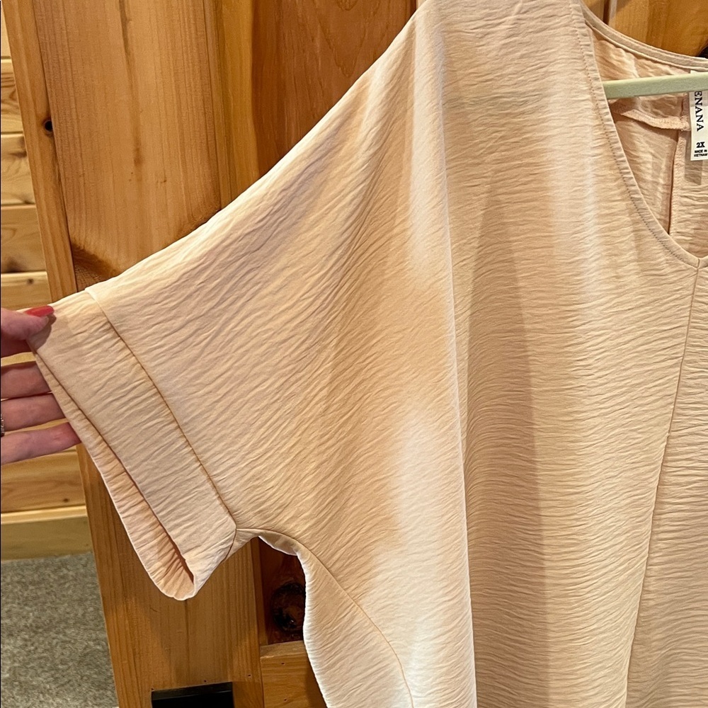 Zenana Elegant Cream/light pink Women's Top - Picture 3 of 5